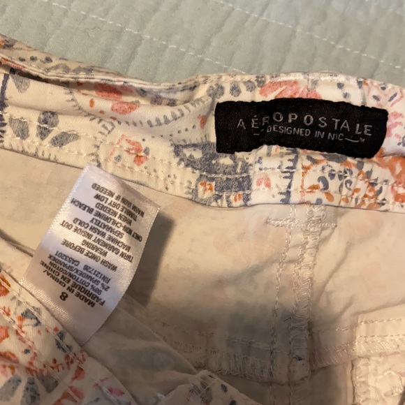 Size 8 Patterned Aeropostale Shorts - Picture 4 of 4